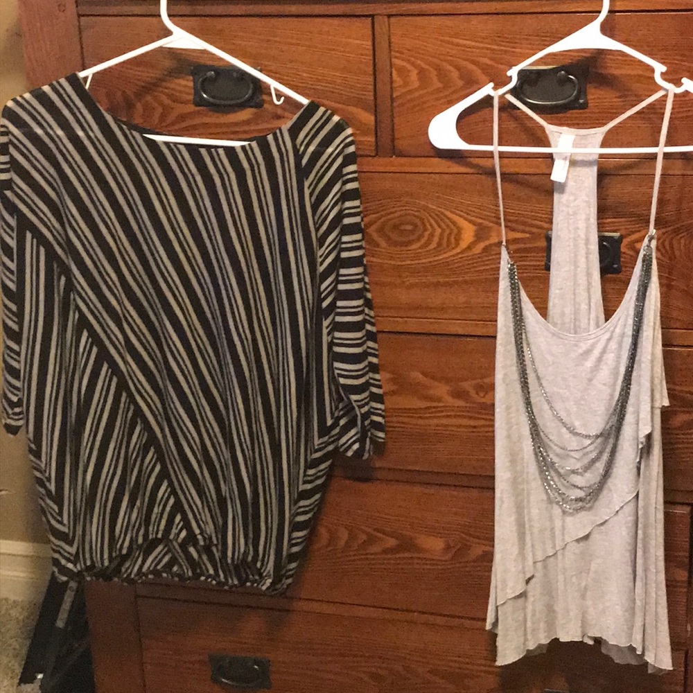 Loft striped top & gray tank with chain necklace